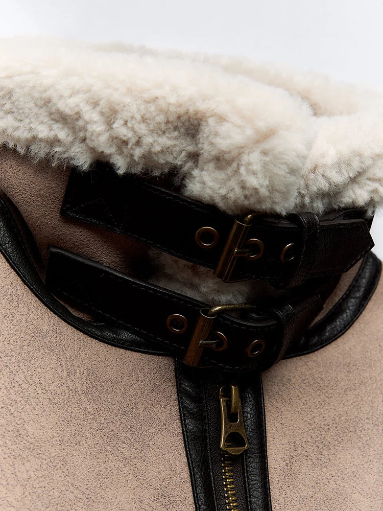 Veste avec col fourrure en laine et ceinture femme